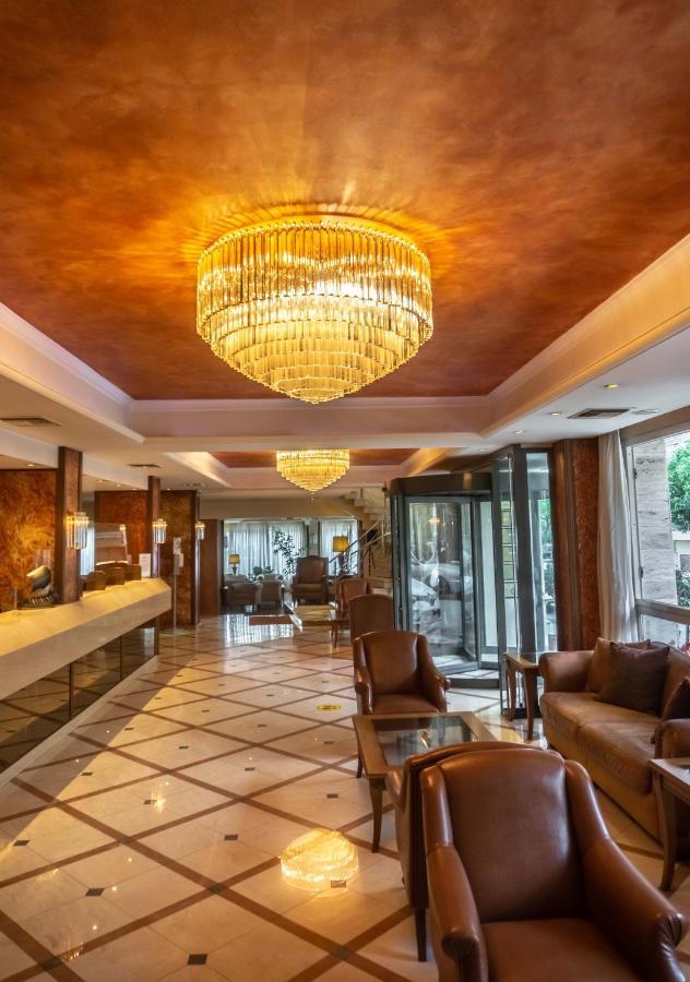 Park Hotel Volos Exterior foto