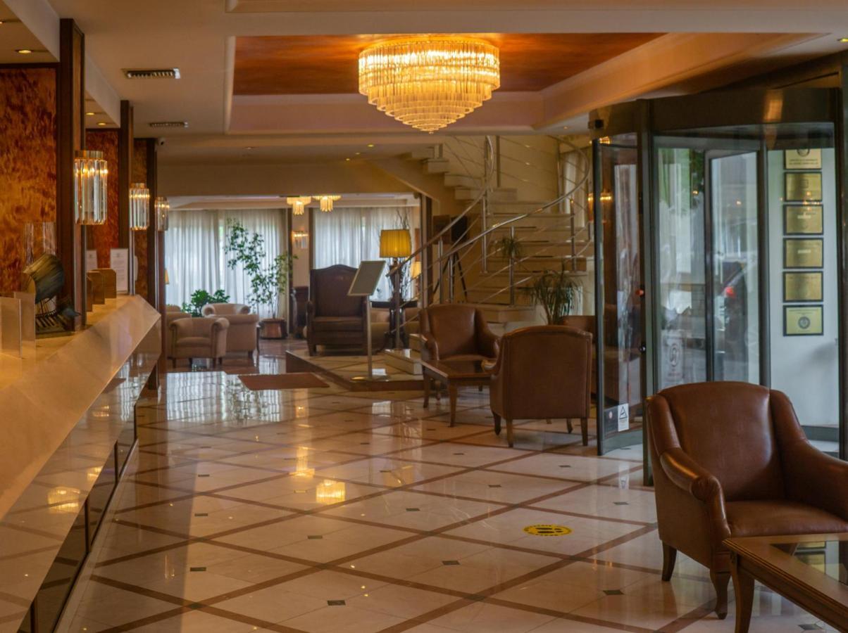 Park Hotel Volos Exterior foto