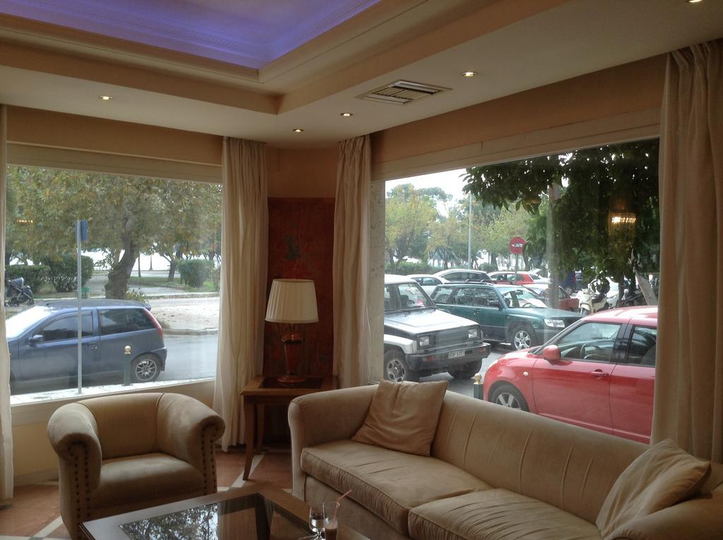 Park Hotel Volos Exterior foto