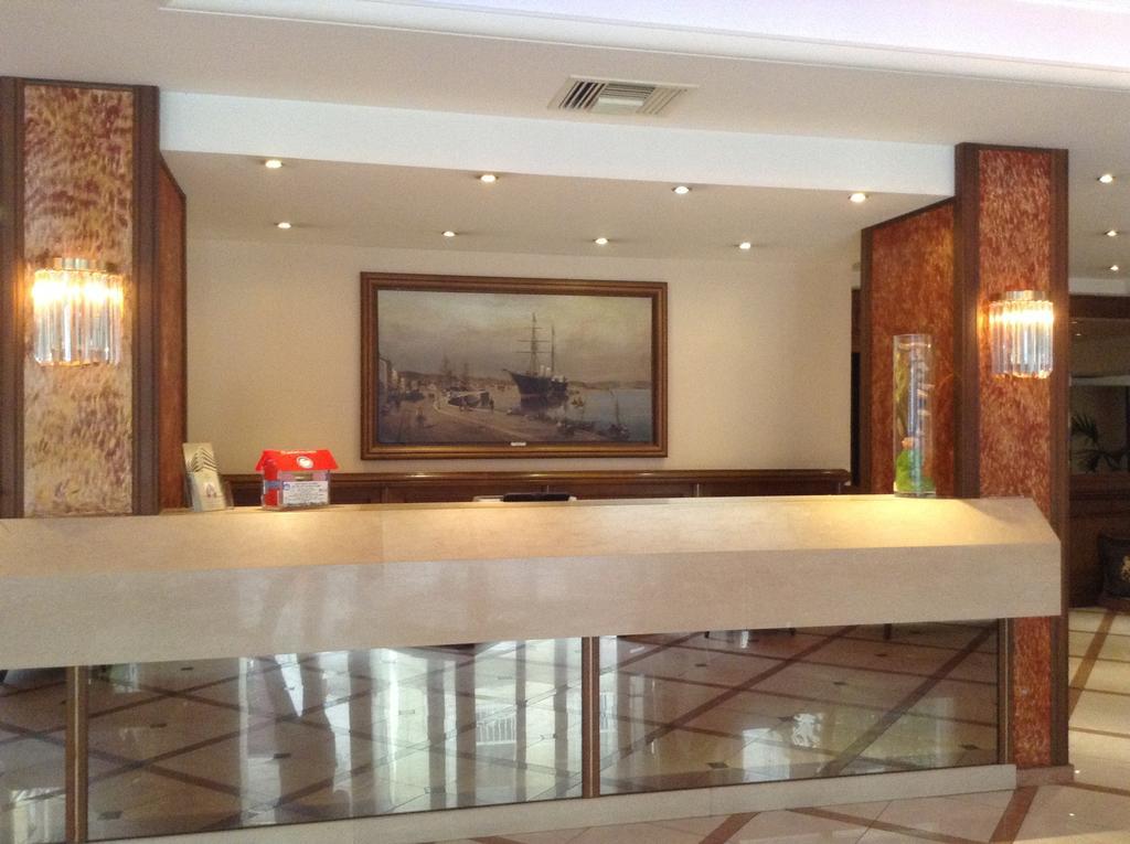 Park Hotel Volos Exterior foto