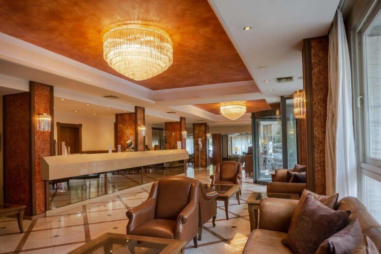 Park Hotel Volos Exterior foto